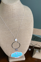 Load image into Gallery viewer, Cube Bead Circle Pendant Necklace
