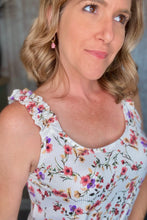 Load image into Gallery viewer, Ruched Floral Tank Top
