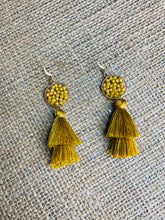 Load image into Gallery viewer, Seed Bead and Tassel Earrings
