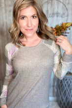 Load image into Gallery viewer, Raglan Plaid Sleeve Waffle Top
