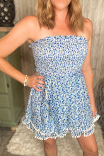 Load image into Gallery viewer, Pom Pom Floral Strapless Romper
