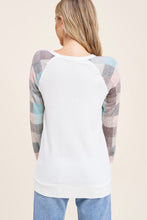 Load image into Gallery viewer, Raglan Plaid Sleeve Waffle Top
