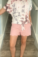 Load image into Gallery viewer, Scalloped Pocket Shorts
